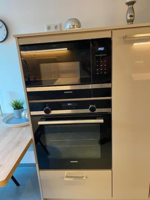 Ferienwohnung Hereinspaziert Wilhelmshaven Luaran gambar
