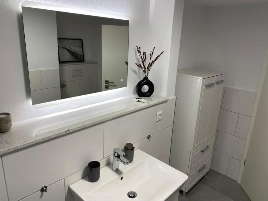 Ferienwohnung Hereinspaziert Wilhelmshaven Luaran gambar